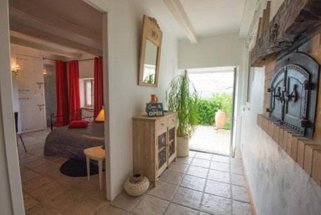 Auberge Du Canabal Lauzerte Room photo